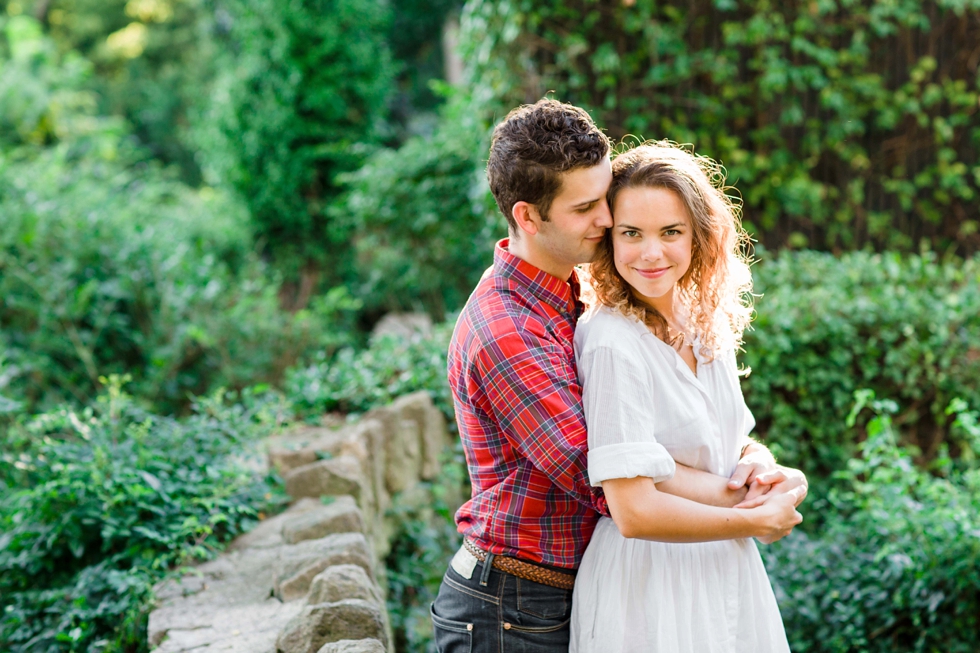what to wear for engagement pictures, engagement session outfit inspiration, leah barry photography, cincinnati engagement pictures_0027.jpg